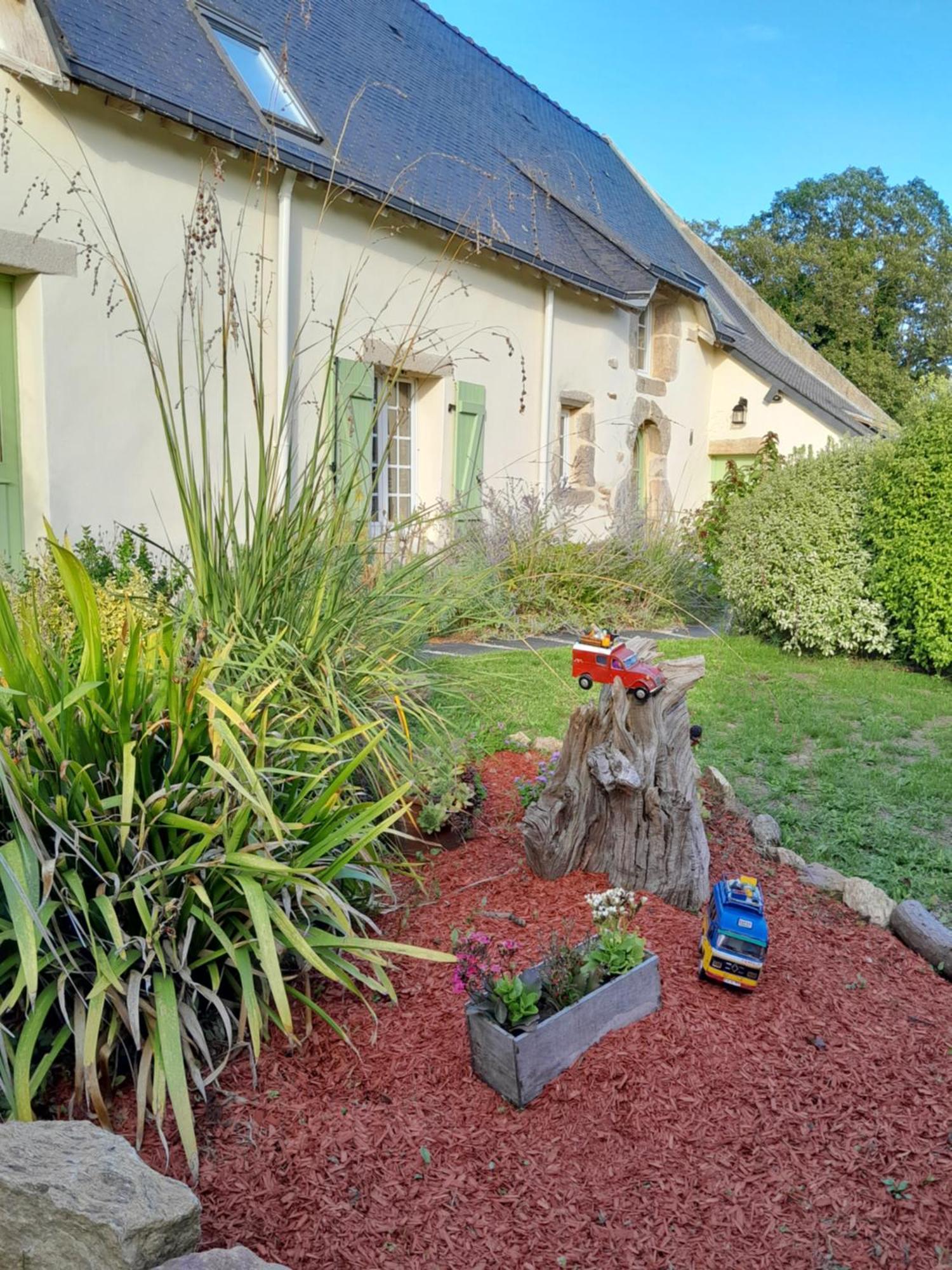 Les Loges De Yoff Bed and Breakfast Ambon Εξωτερικό φωτογραφία